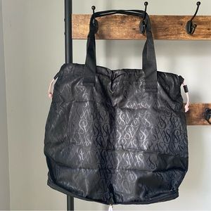 Victoria’s Secret nylon packable zip around black logon drawstring tote NEW